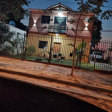 Amplia Casa En Lambare Villa Asunción Esterno foto