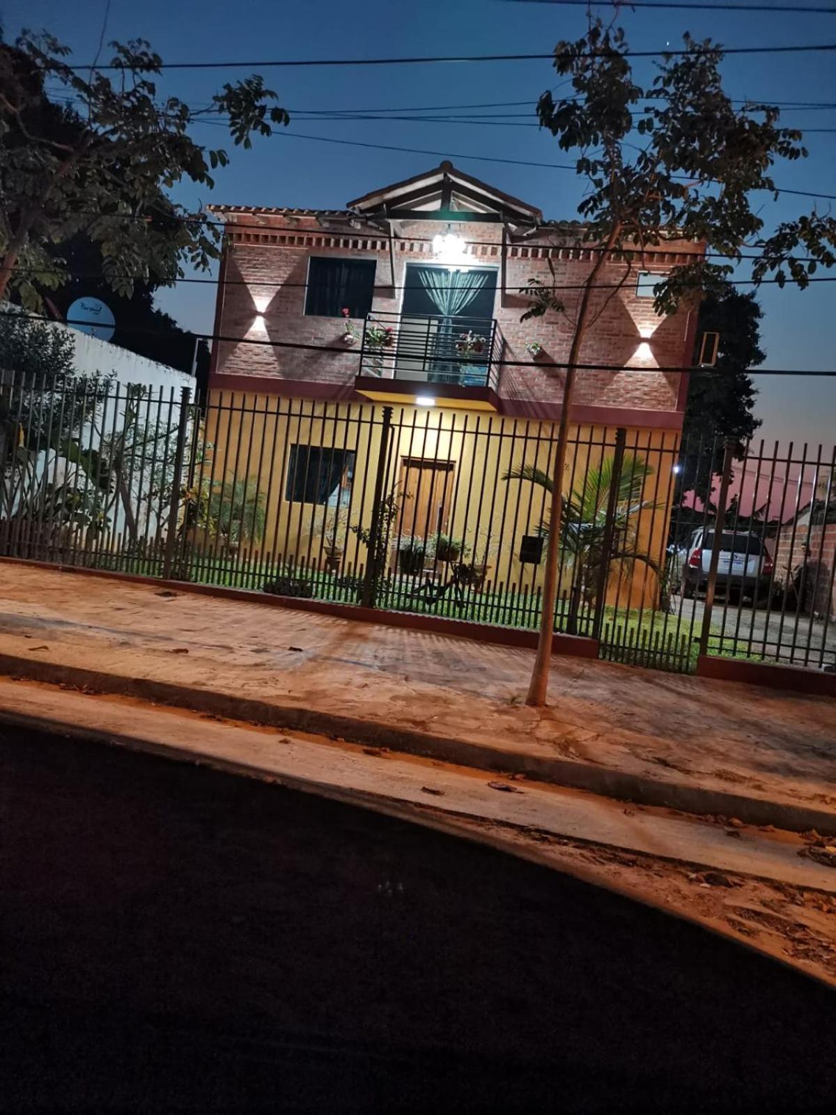 Amplia Casa En Lambare Villa Asunción Esterno foto